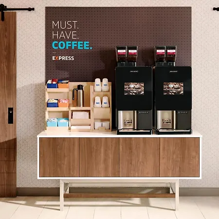 Holiday Inn Express Hotel & Suites Coralville By Ihg-2
